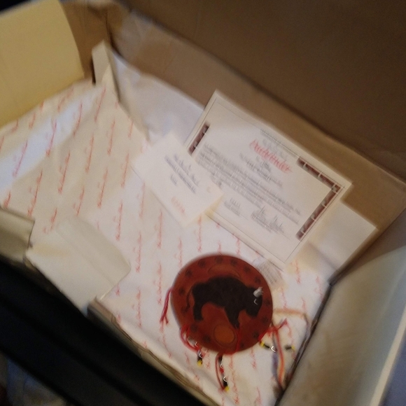 🐎🐎 Indian Doll Numbered with Certificate Danbury Mint 15" - Picture 10 of 16